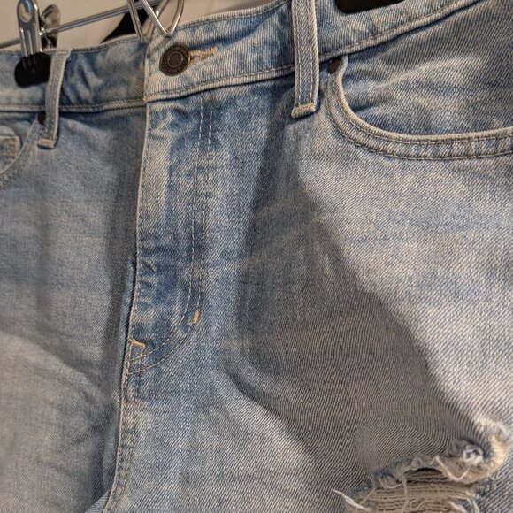 Guess Slightly Distressed Jean Shorts - Picture 2 of 5